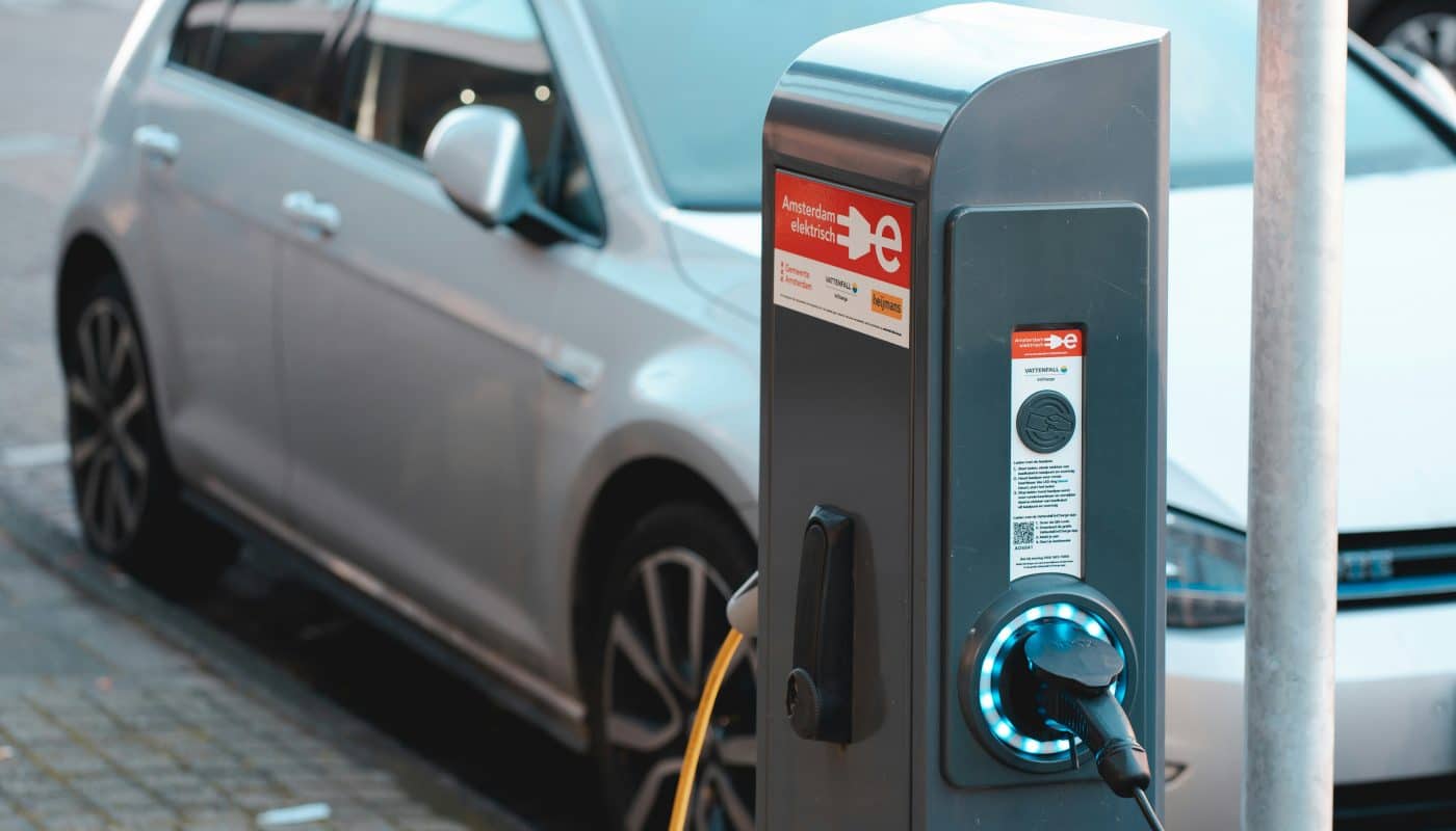 une station de recharge pour voitures électriques