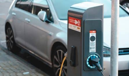 une station de recharge pour voitures électriques