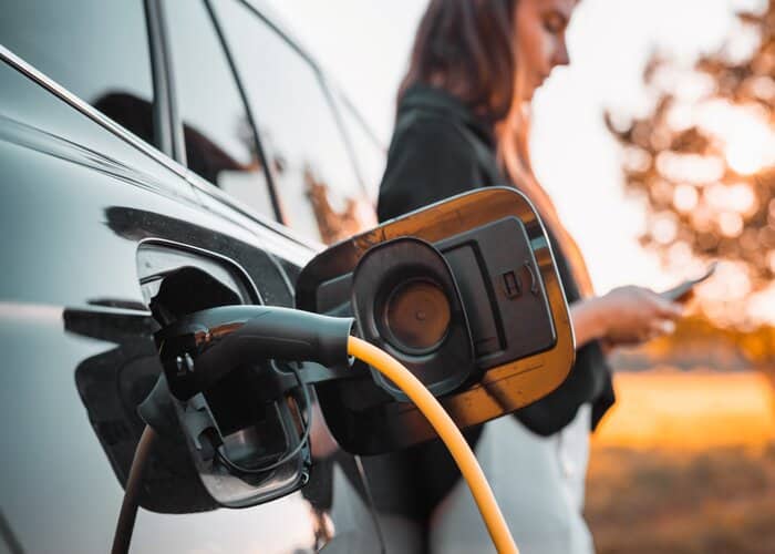 Recharger sa voiture électrique : comment sélectionner la meilleure carte ?