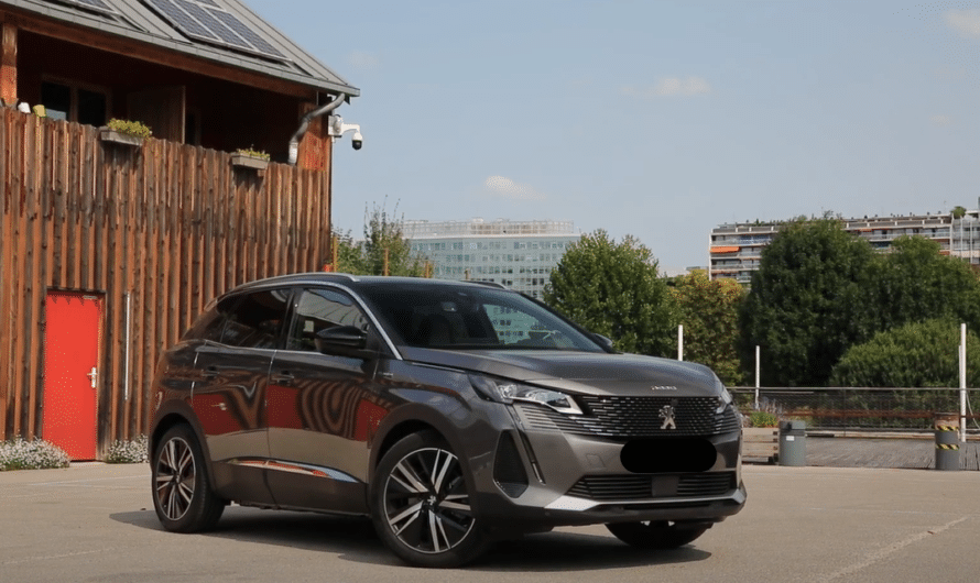 Peugeot 3008 : un SUV alliant style et fonctionnalités innovantes