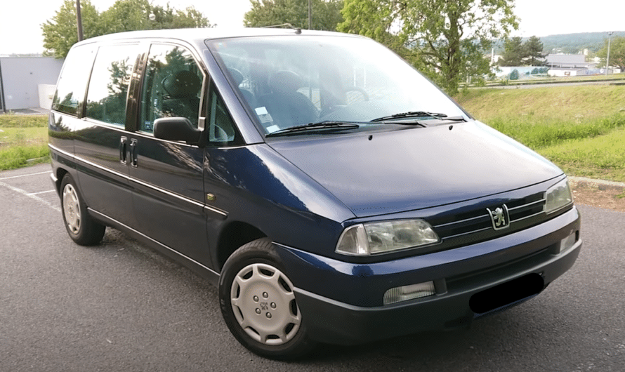 Tout savoir sur le Peugeot 806 : caractéristiques et performances
