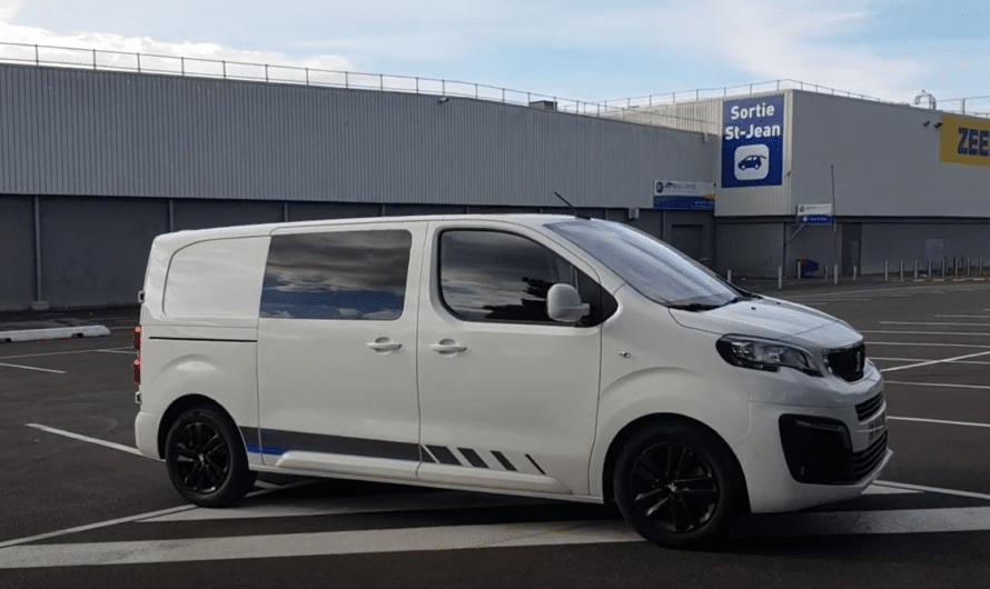 Découvrez les caractéristiques et avantages du Peugeot Expert