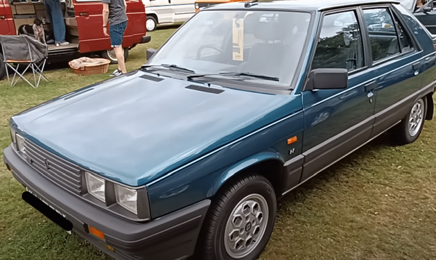 Renault 11 (1983) : une compacte performante